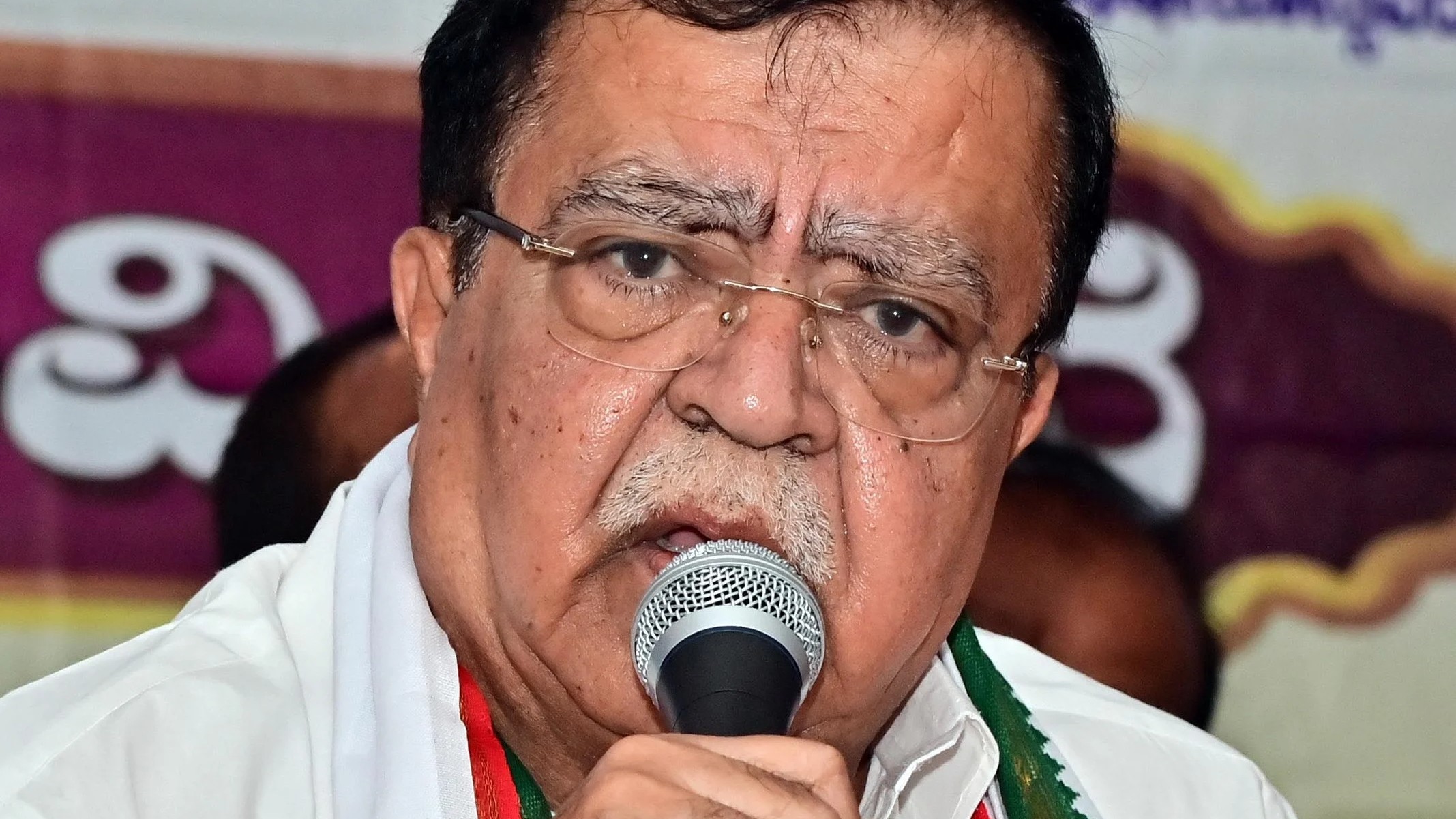 Rajanna takes veiled dig at Shivakumar's recital of RSS prayer in Assembly