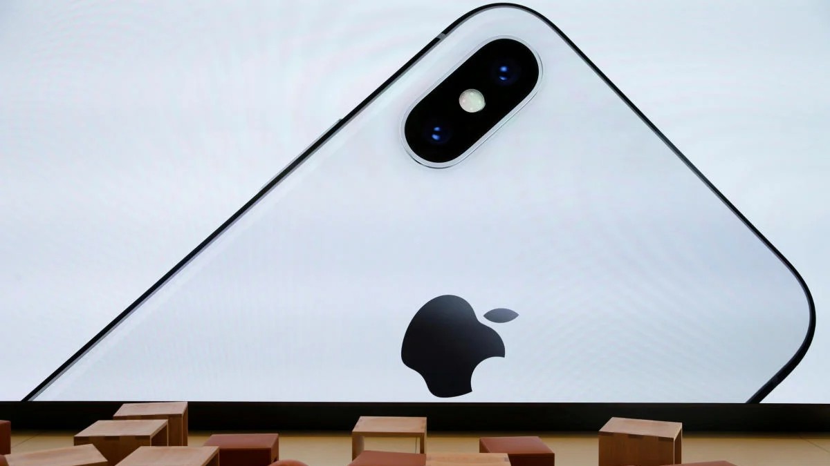 Apple to 'reinvent' iPhone with three new variants with fresh designs