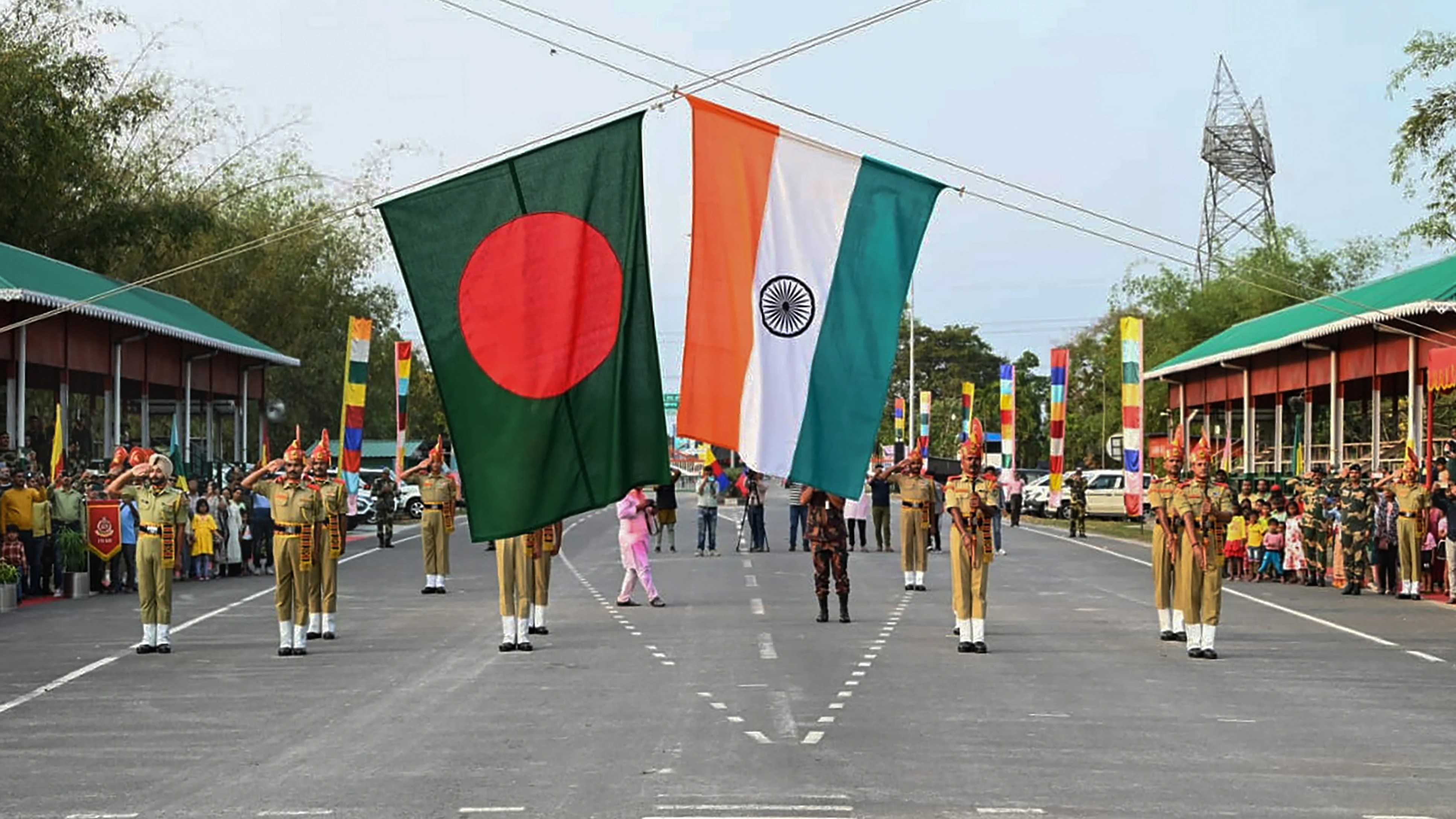 Construction of fence, attack on BSF troops discussed during India-Bangladesh border talks
