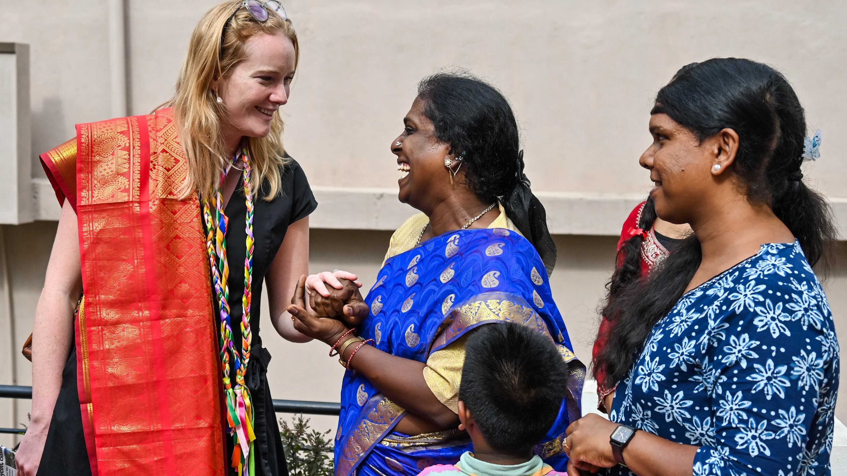 Australian vice consul visits Ondede in Bengaluru; explores collaboration on transgender rights