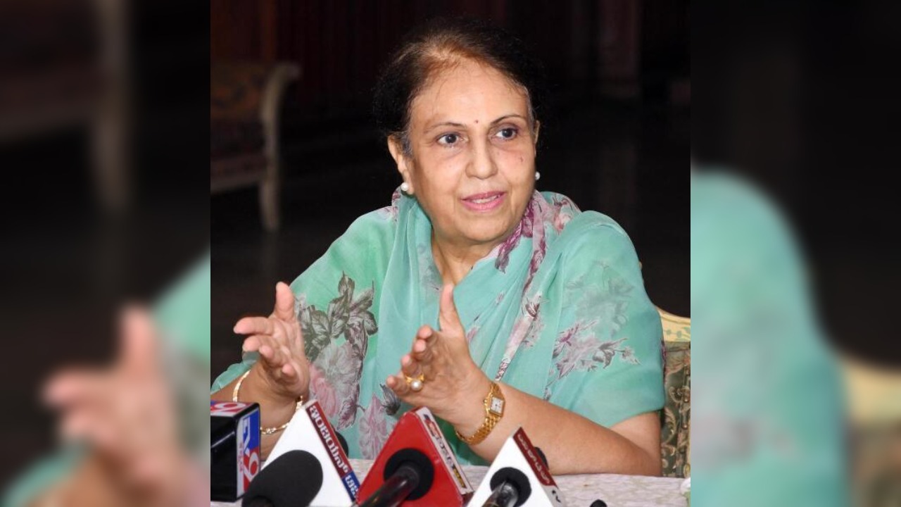 Chamundi temple should not be dragged into politics over state Dasara: Wadiyar