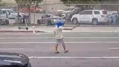 Sikh man, waving machete on LA street, fatally shot by police