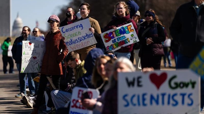 Historians warn Trump’s ‘playbook’ on science echoes tactics of autocrats