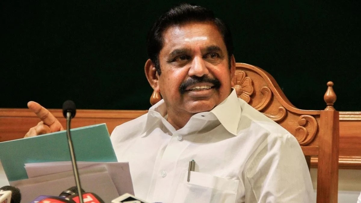 Tamil Nadu govt favouring top police officials, alleges AIADMK general secretary