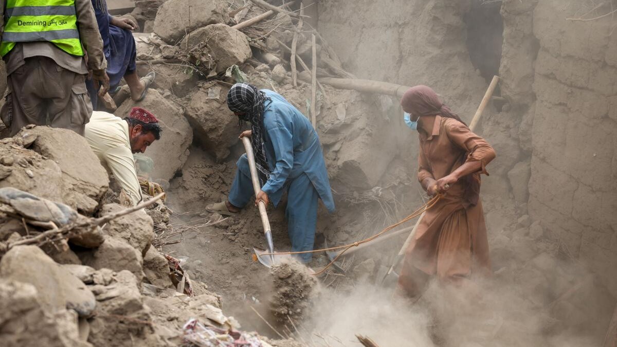 Afghan earthquake survivors hunt loved ones, pull planks from rubble for graves