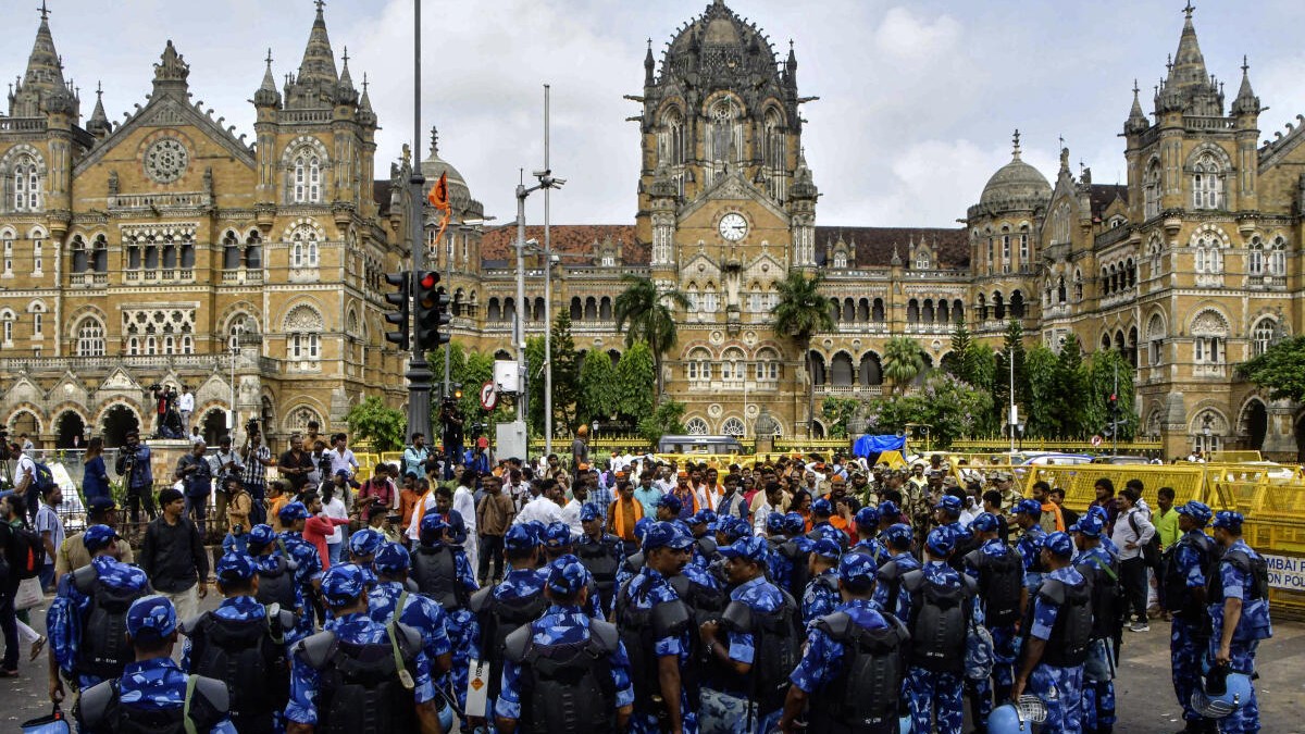 Efficient handling by police ensured Maratha protest in Mumbai to remain peaceful