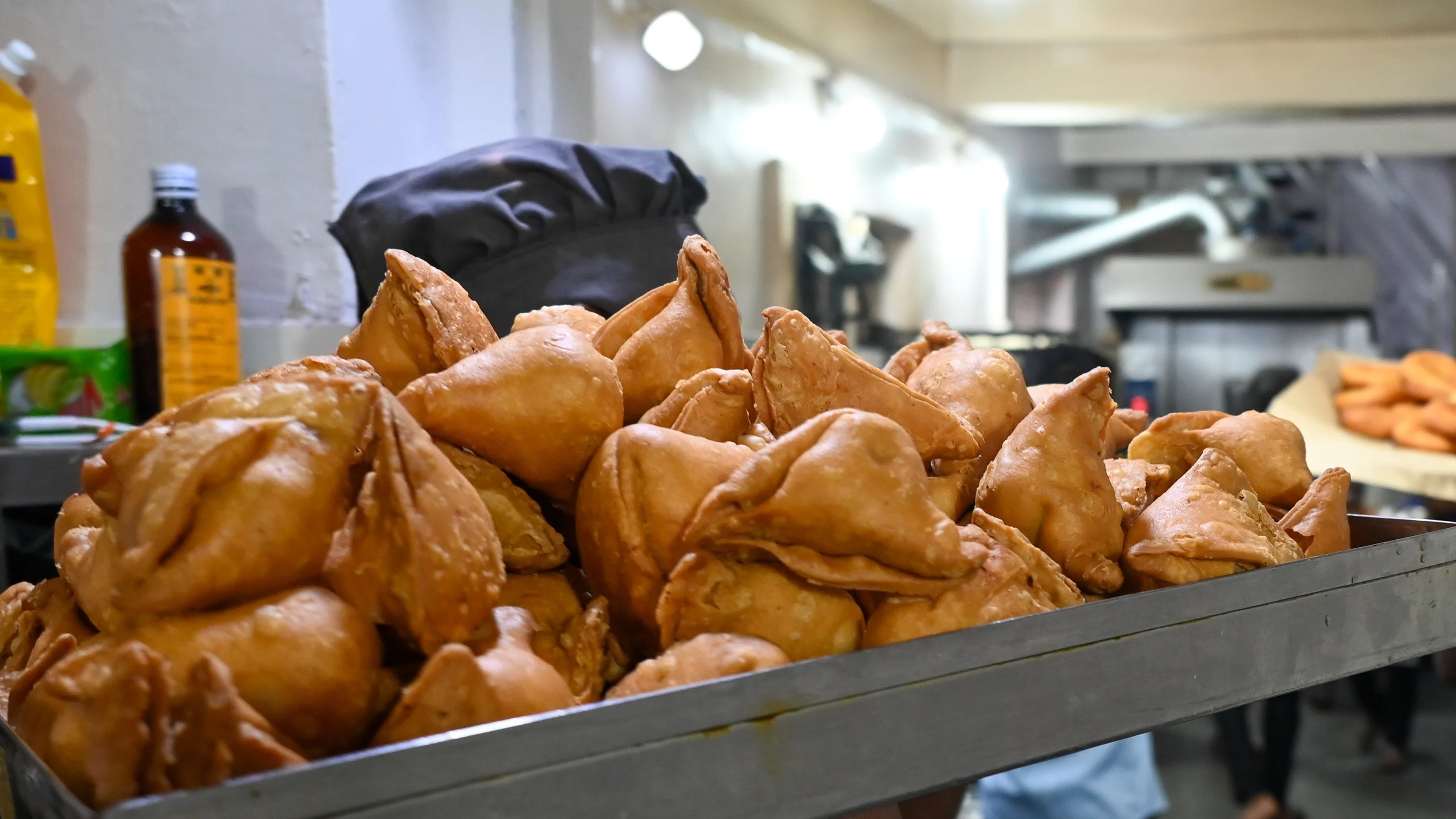 Pati, patni and the great brawl over samosas! UP man beaten up by wife, in-laws for failing to buy snacks