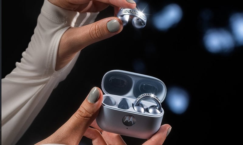 Moto Buds Loop Swarovski Edition