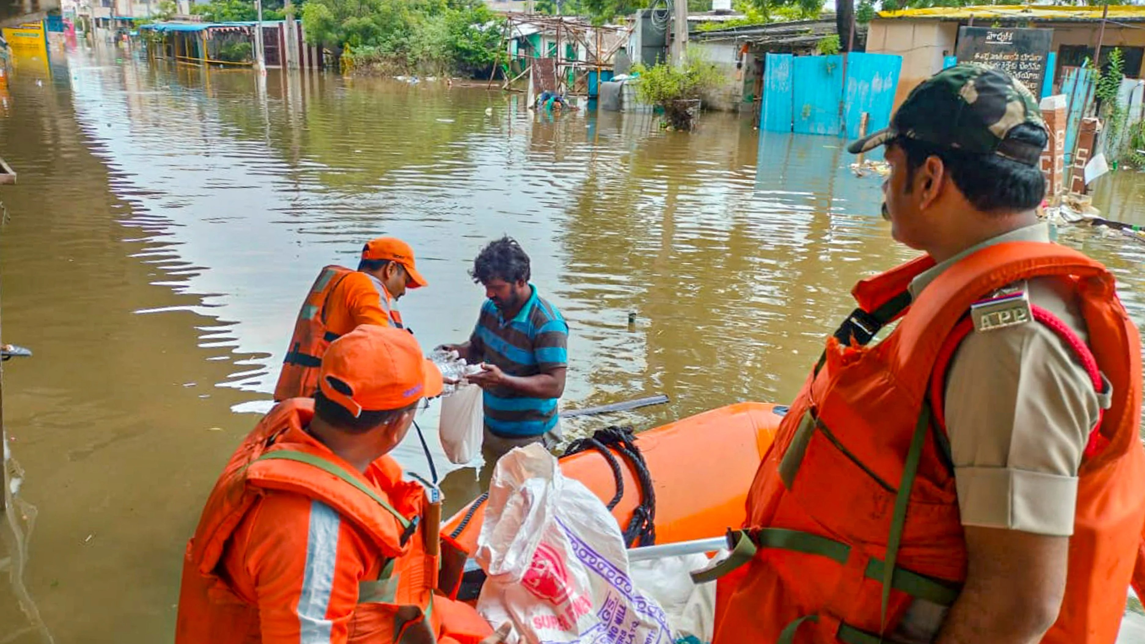 55 families rescued from flood-hit Ghaziabad villages; Yamuna embankment being monitored