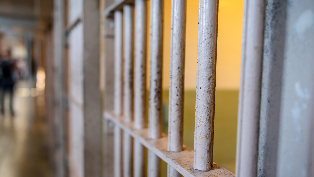 Two inmates escape Andhra prison after attacking warden with hammer