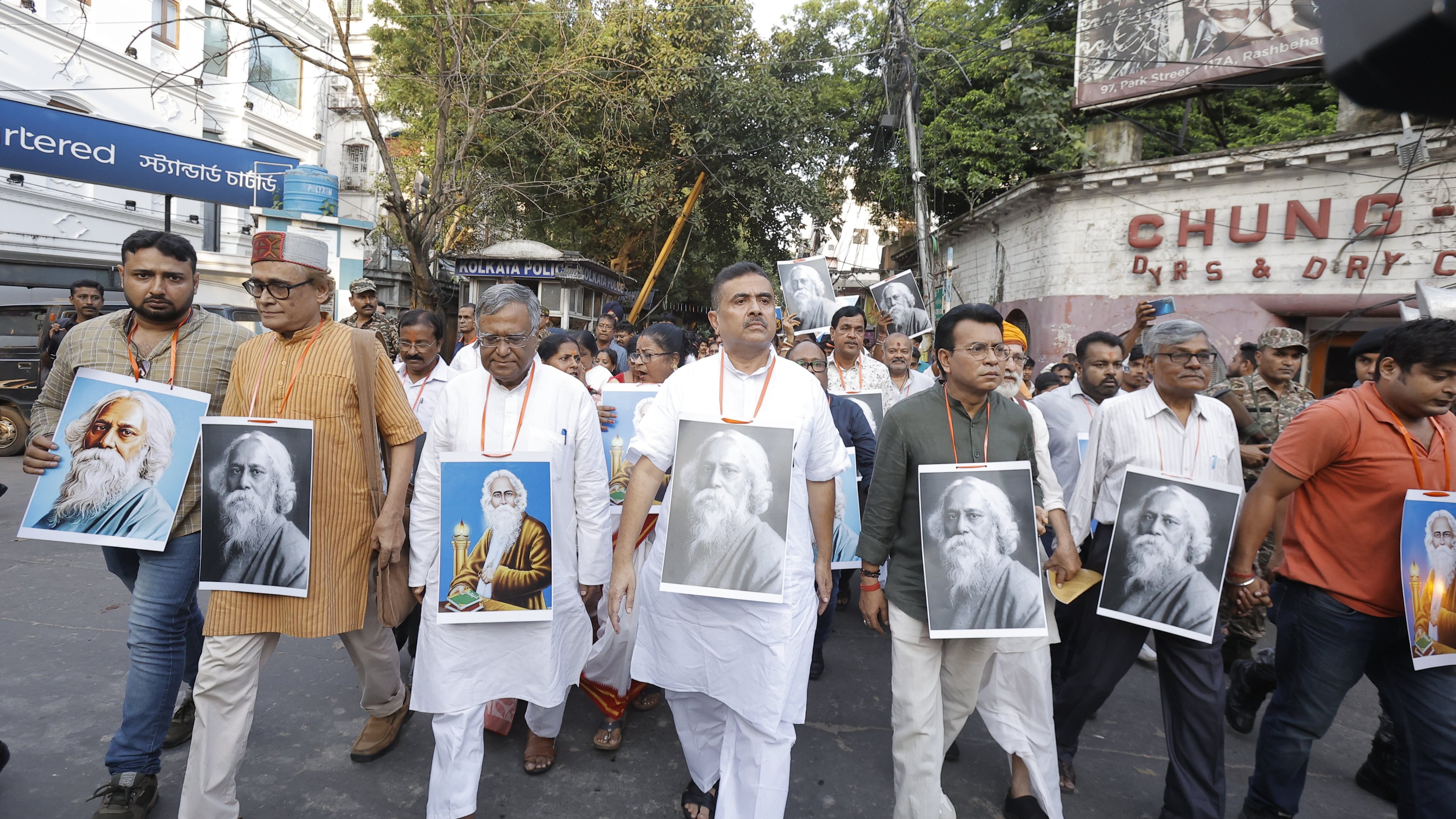 BJP protests ‘Tagore photo burning’ by TMC student wing, calls it insult to Bengal’s heritage