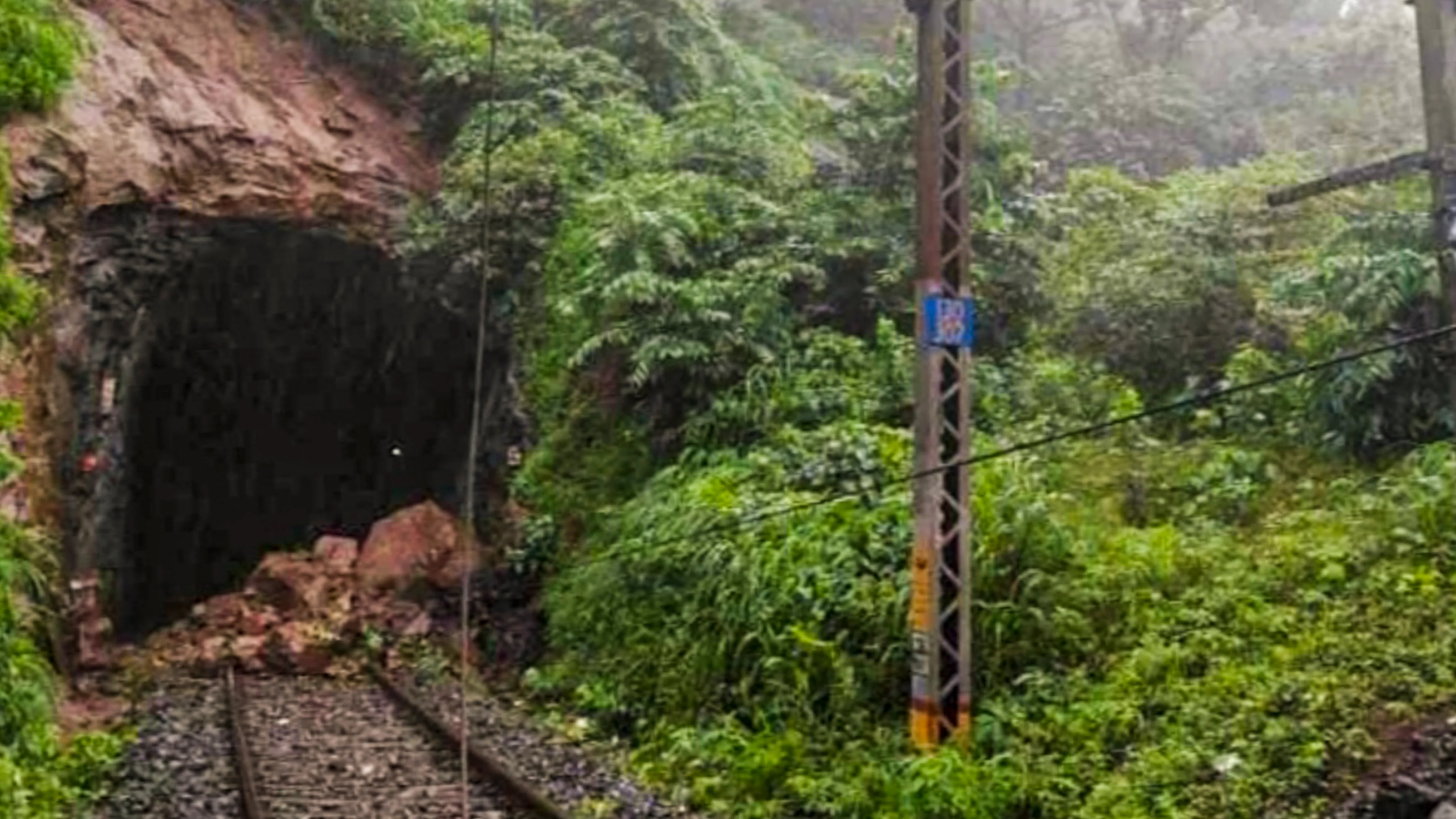Landslide blocks rail route in Haridwar, movement of trains affected 