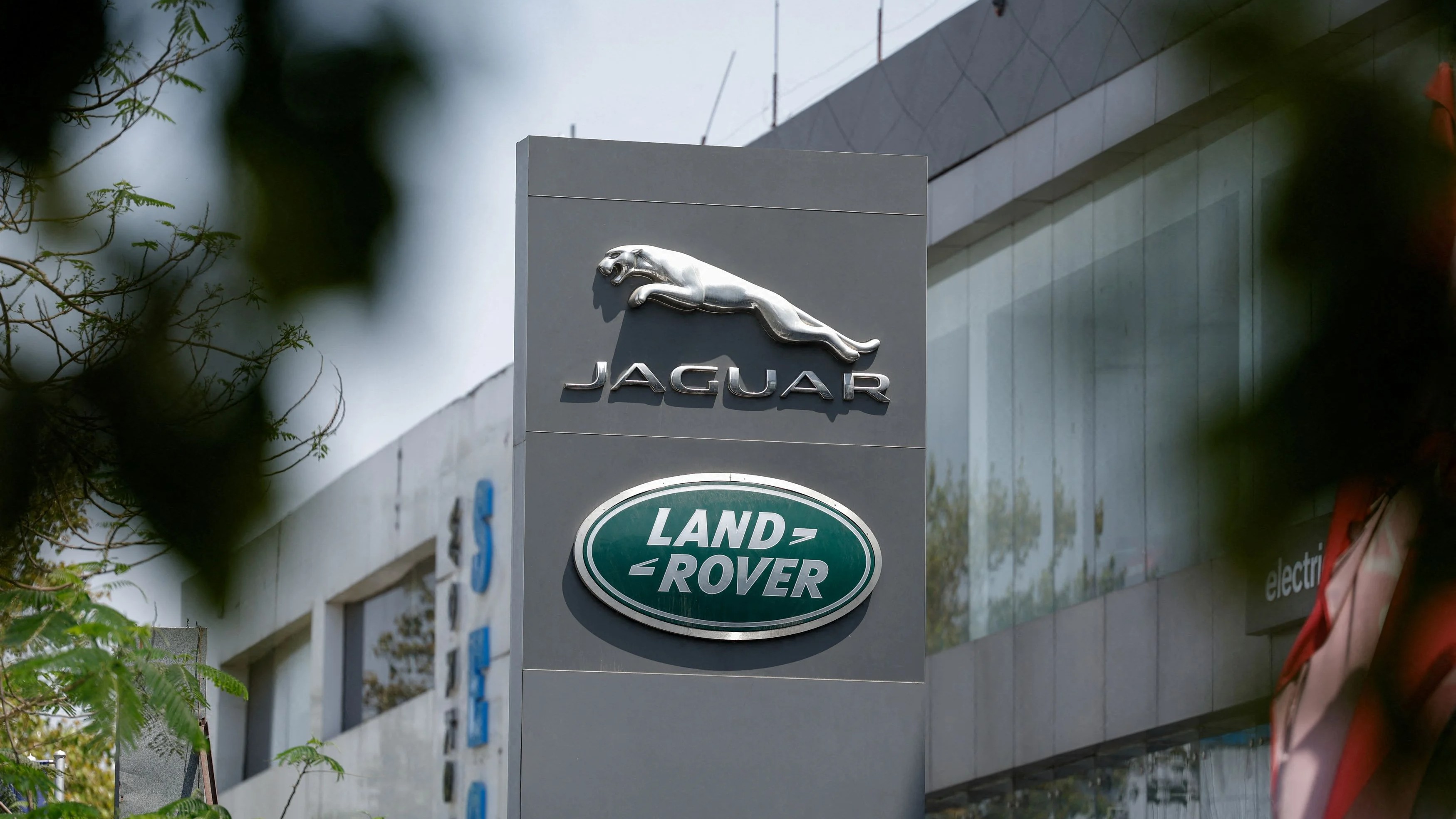 Jaguar Land Rover (JLR) to cut model prices by up to Rs 30.4 lakh