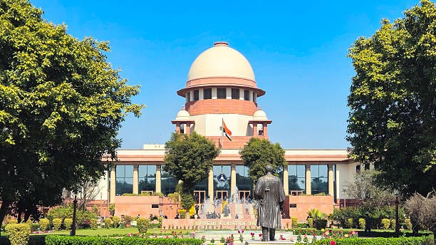 Everyday neighborhood quarrels, heated exchanges can't be taken as abetment to suicide: SC