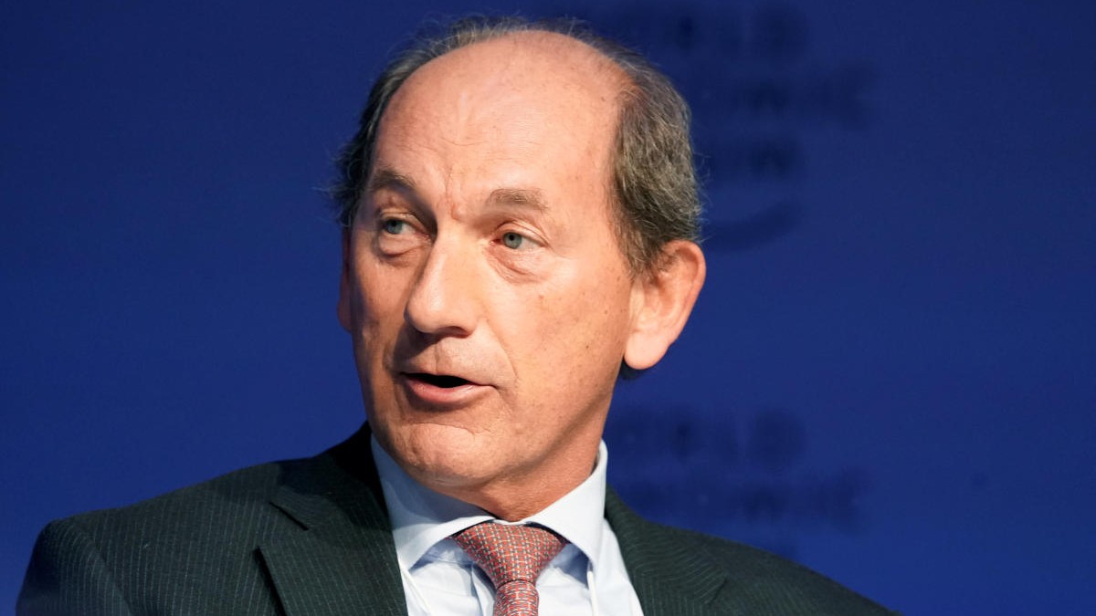 Nestle investors call for chairman to step down: FT reports