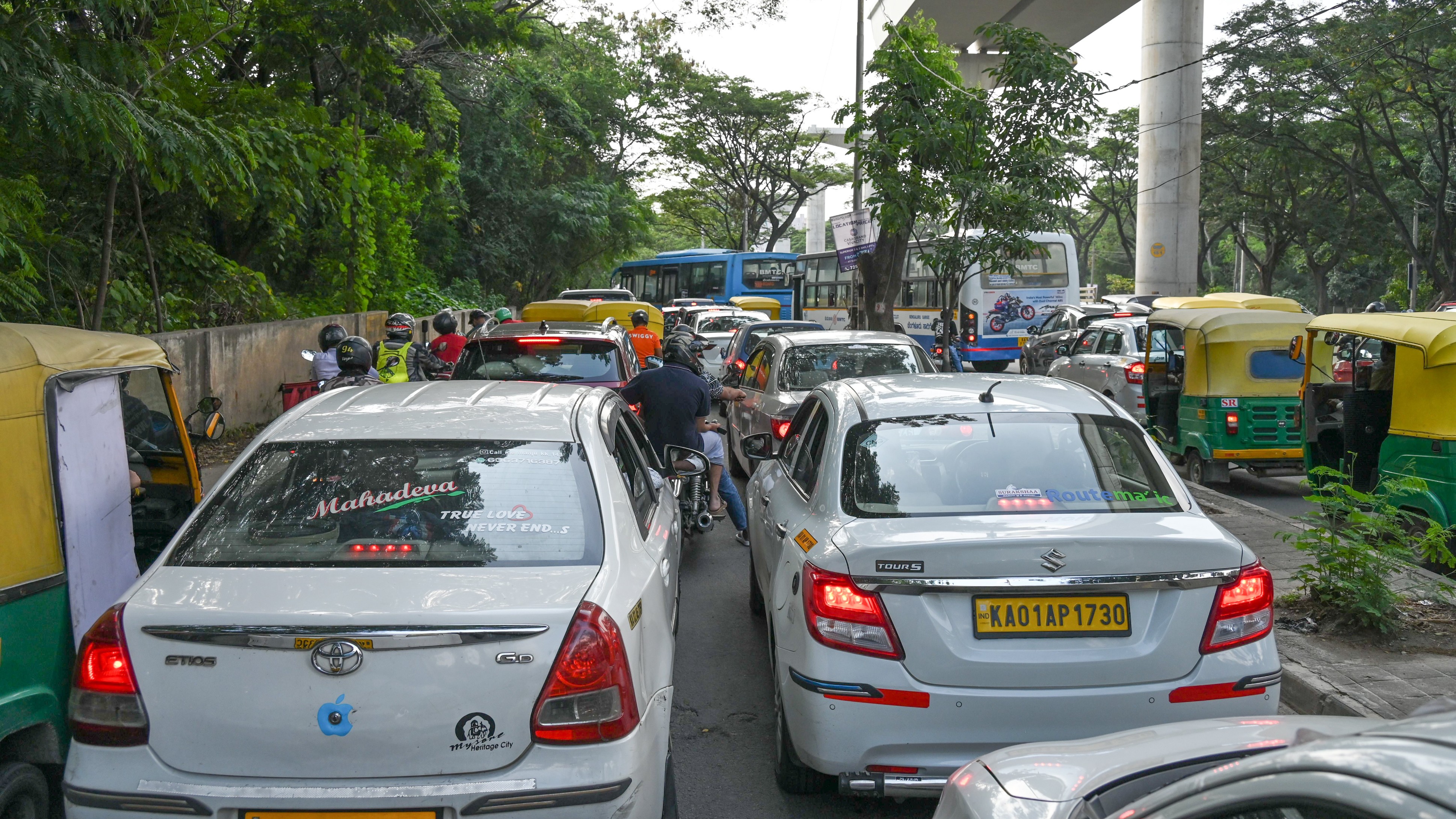 Bengaluru's Sarjapur Road chokes under traffic pressure; cries for revival