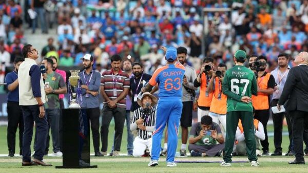 Suryakumar Yadav, Salman Agha skip customary handshake during toss for Indo-Pak Asia Cup game