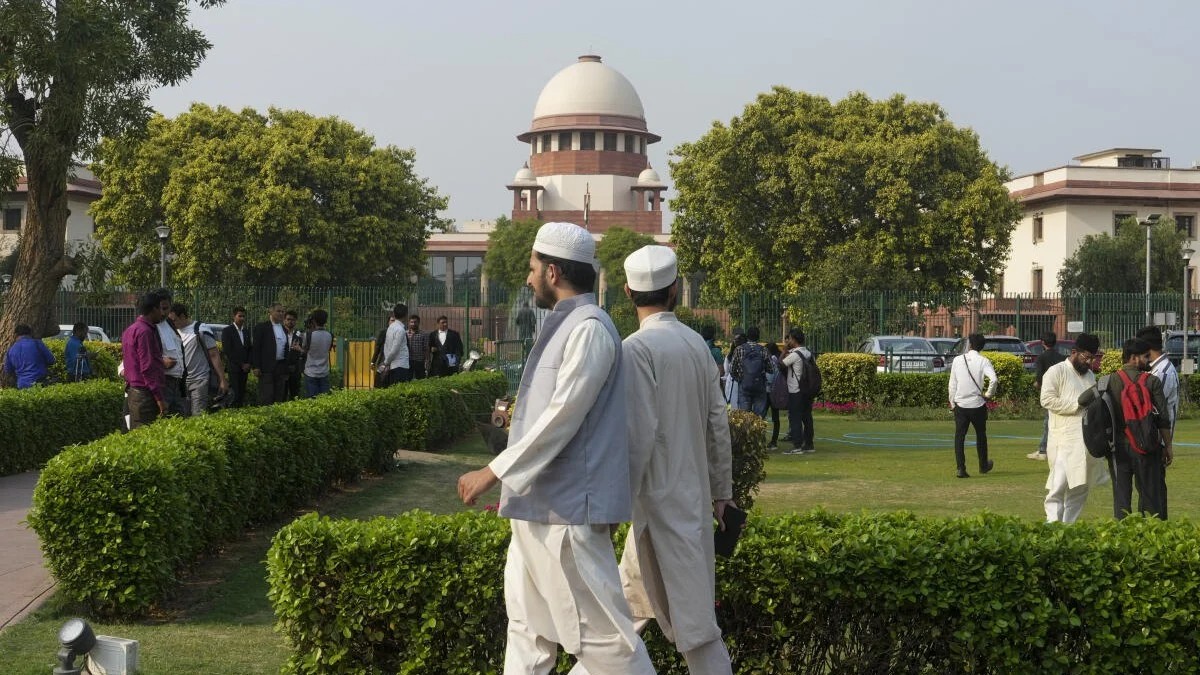 Tamil Nadu not to reconstitute Waqf Board until Supreme Court delivers verdict on petitions