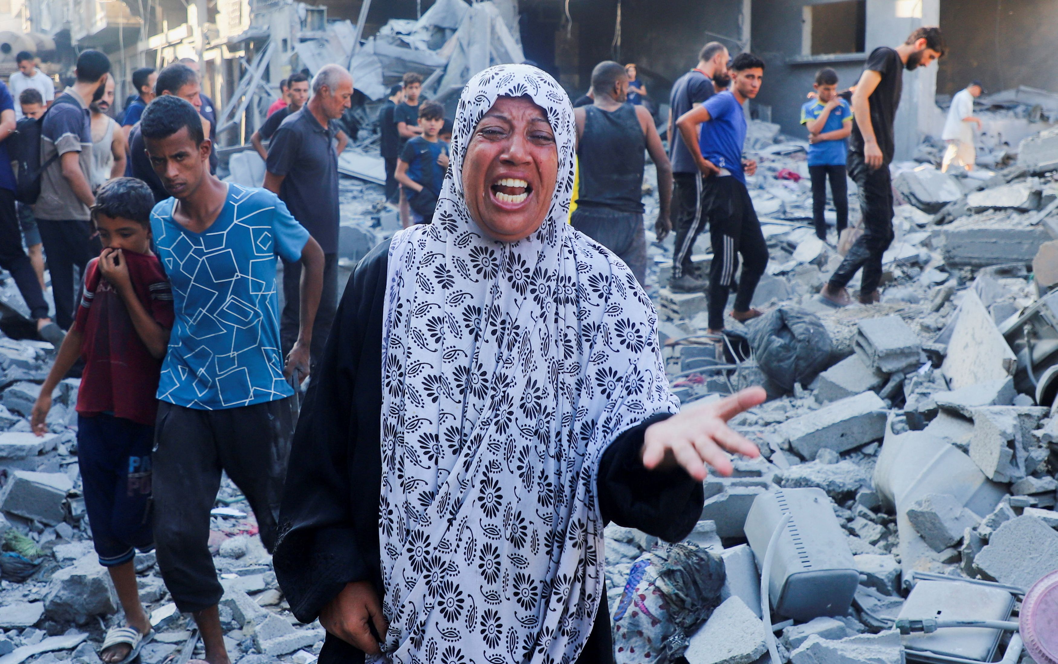 Israel strikes Gaza as Palestinians pin hopes on Trump's Gaza plan