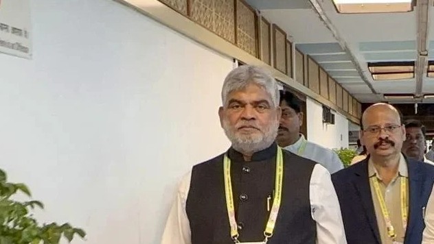 BRS submits response to Speaker over disqualification petitions against 'turncoat' MLAs