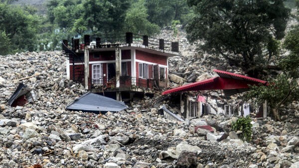 Heavy rain batters Dehradun; 15 dead, 16 missing, 900 stranded in Uttarakhand