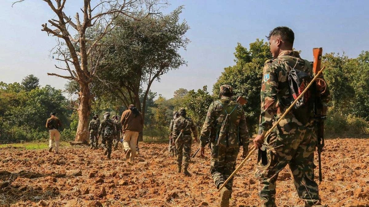 12 Naxalites surrender in Chhattisgarh's Narayanpur