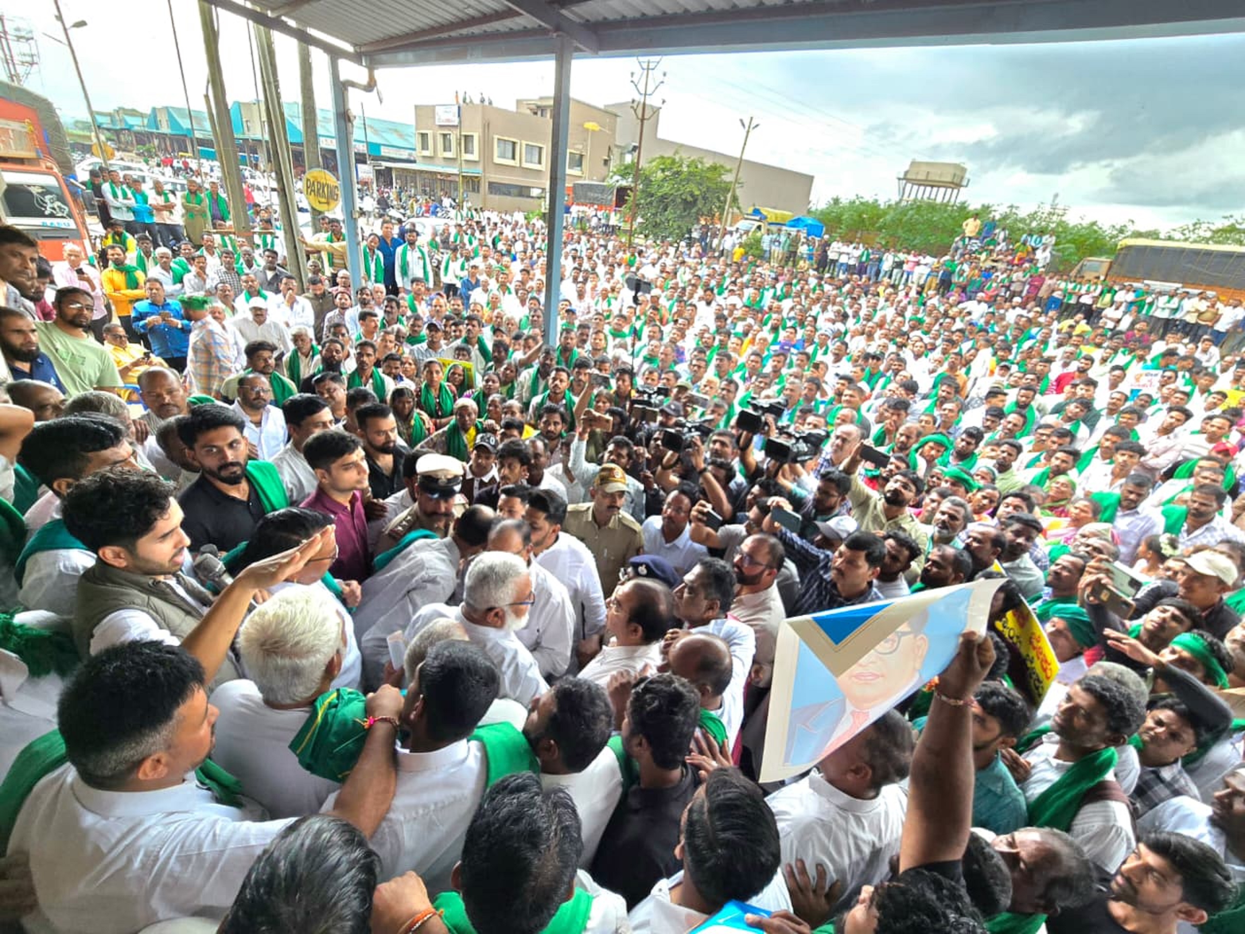 Jai Kisan traders seek nod to resume operations