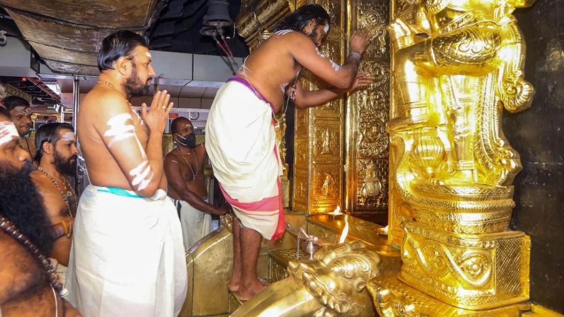 Temple authorities in tight corner as Kerala HC orders probe into weight drop of Sabarimala gold idols 