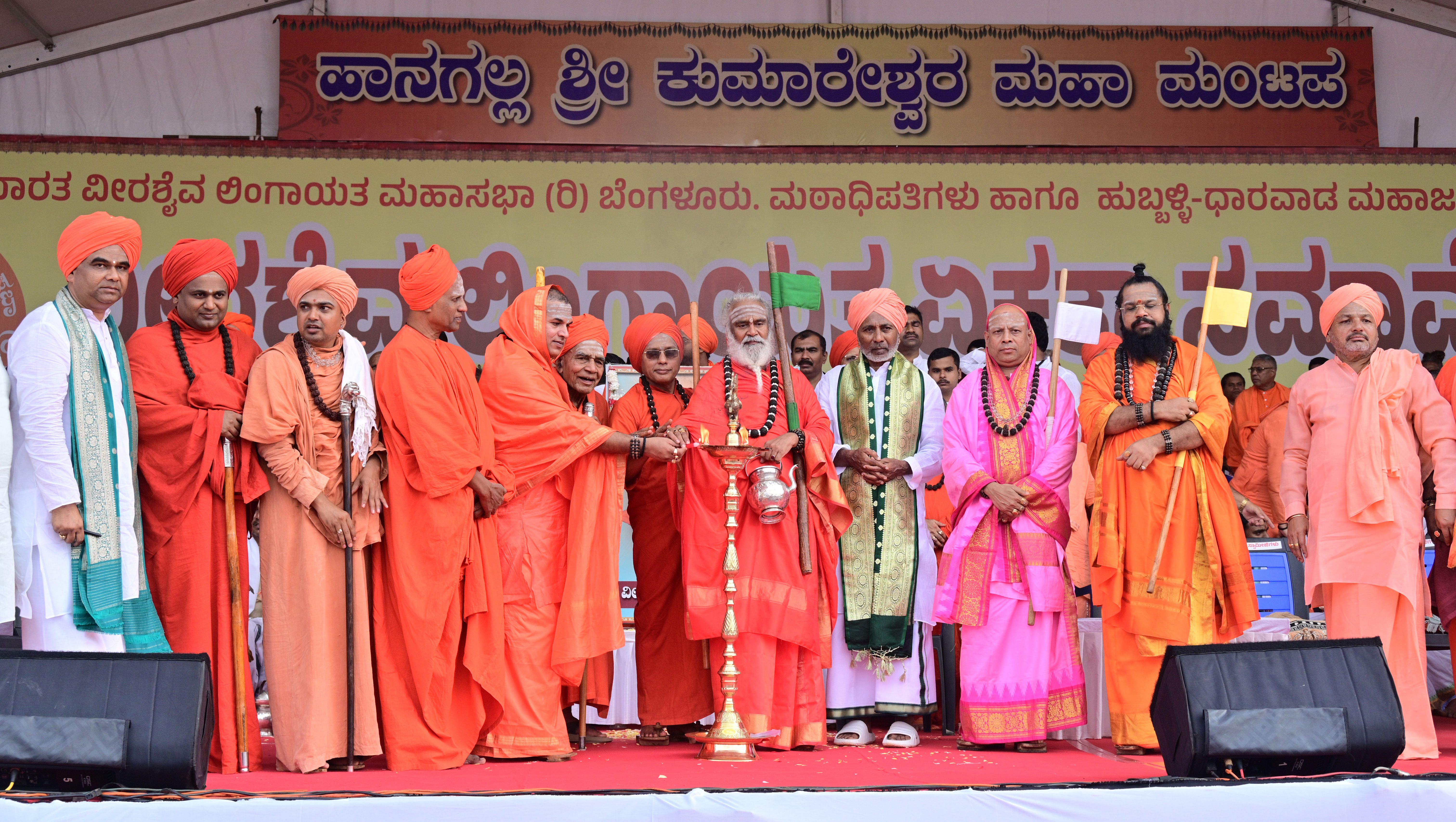 Veerashaiva Lingayat ‘independent religion’ talks to reach consensus soon: MB Patil