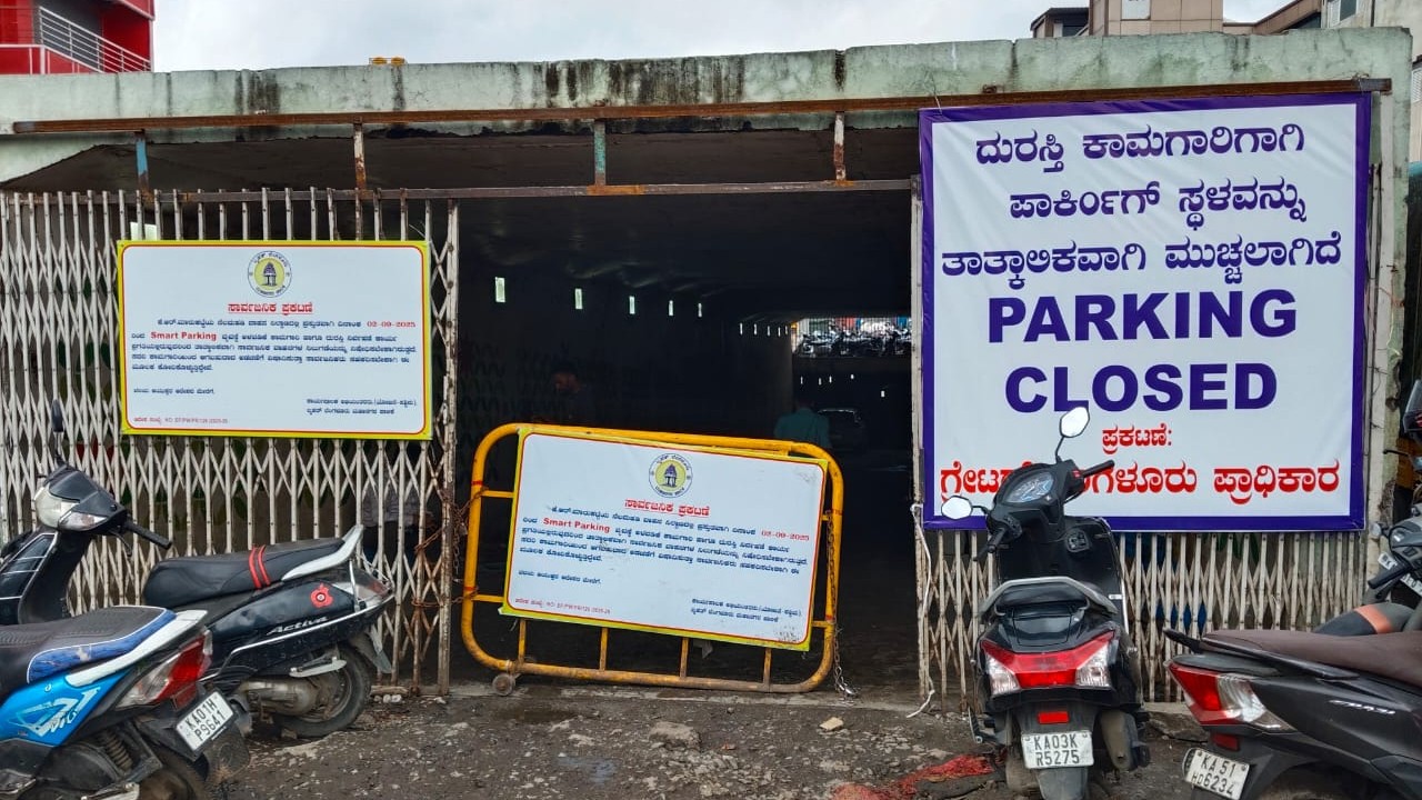 KR Market parking shut for renovation, hits Dasara trade