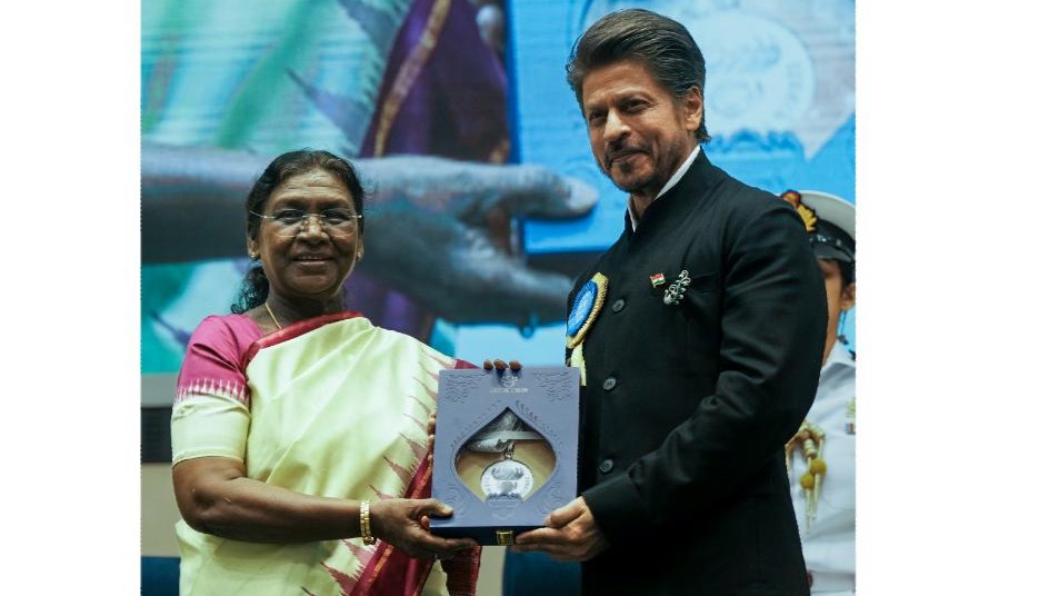 Shah Rukh Khan receives first-ever National Award, ends 30-year-old wait