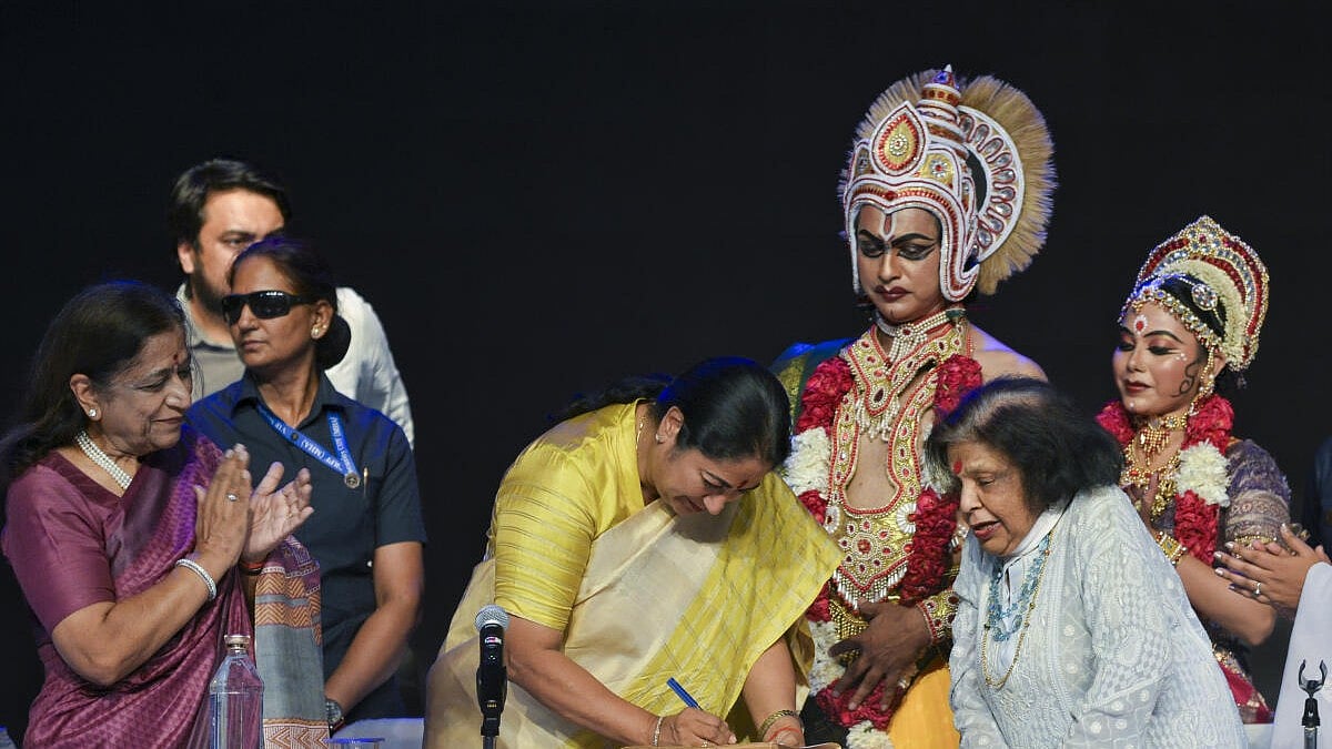 'Ram rajya should come in Delhi': CM Rekha Gupta allows Durga Puja ...