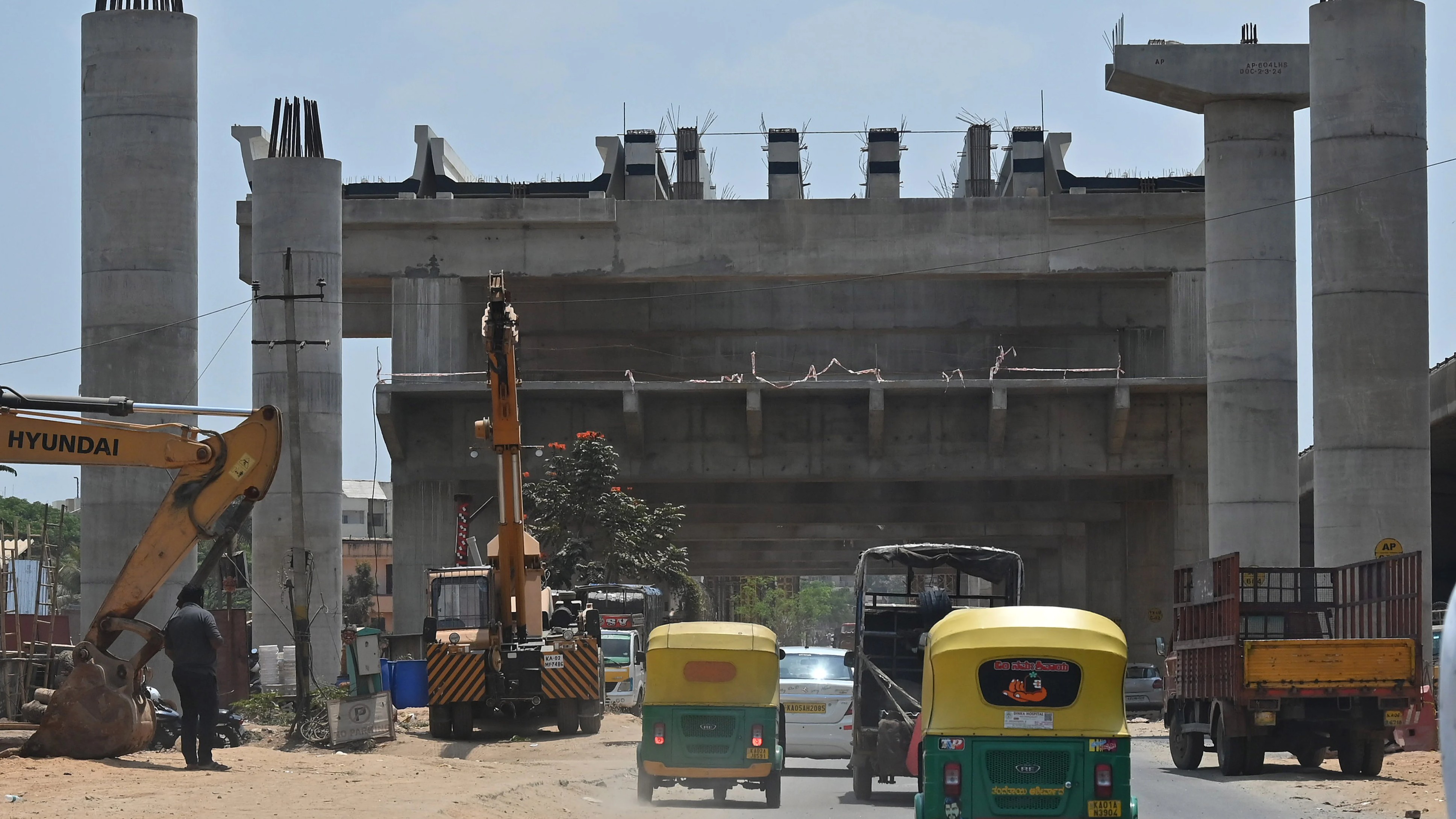 BMRCL chief inspects fifth train set