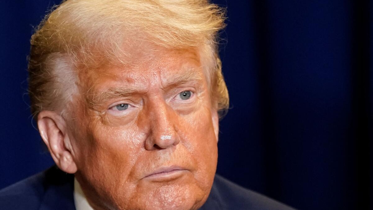 Trump says NATO countries should shoot down Russian aircraft if they enter NATO airspace