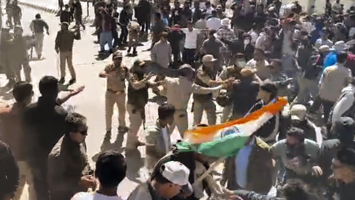 Ladakh violence needs to be handled with sensitivity: Opposition