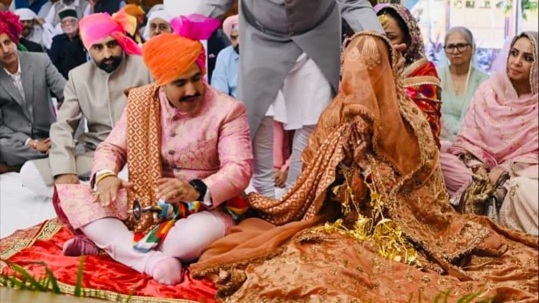 HP minister Vikramaditya Singh ties knot with Panjab University professor Amreen Kaur