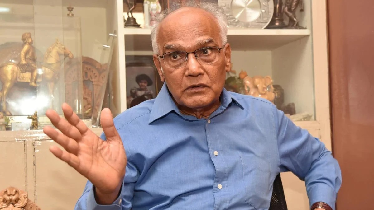 A batchmate from University of Mysore revisits Bhyrappa's student life