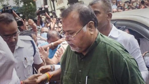 School jobs scam: Calcutta High Court grants bail to ex-minister Partha Chatterjee, unlikely to walk out of jail just yet