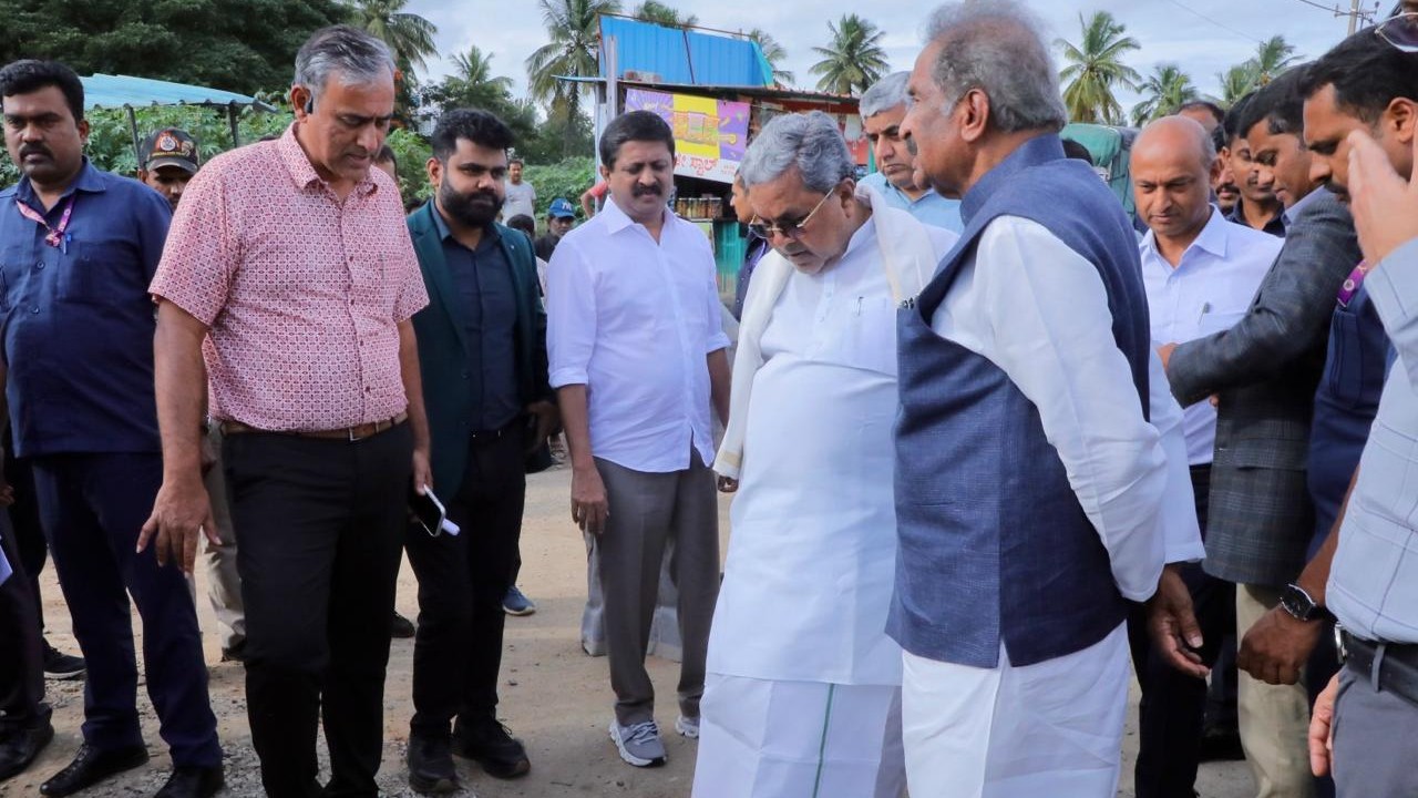 State of Bengaluru roads irks CM Siddaramaiah; officials rapped