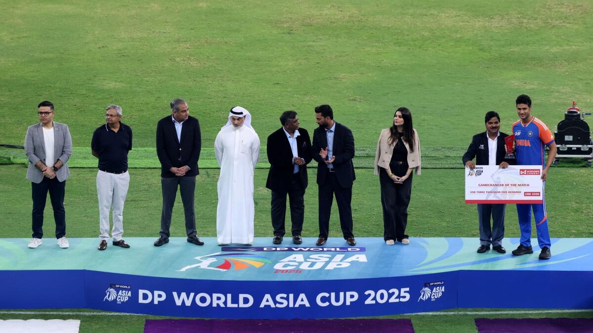 Indian team refuses to accept Asia Cup winners' trophy from ACC chief and Pakistan minister Mohsin Naqvi