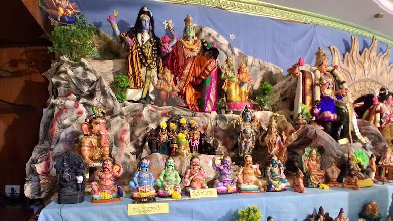 Mysuru: Dasara Doll shows display traditional concepts and values