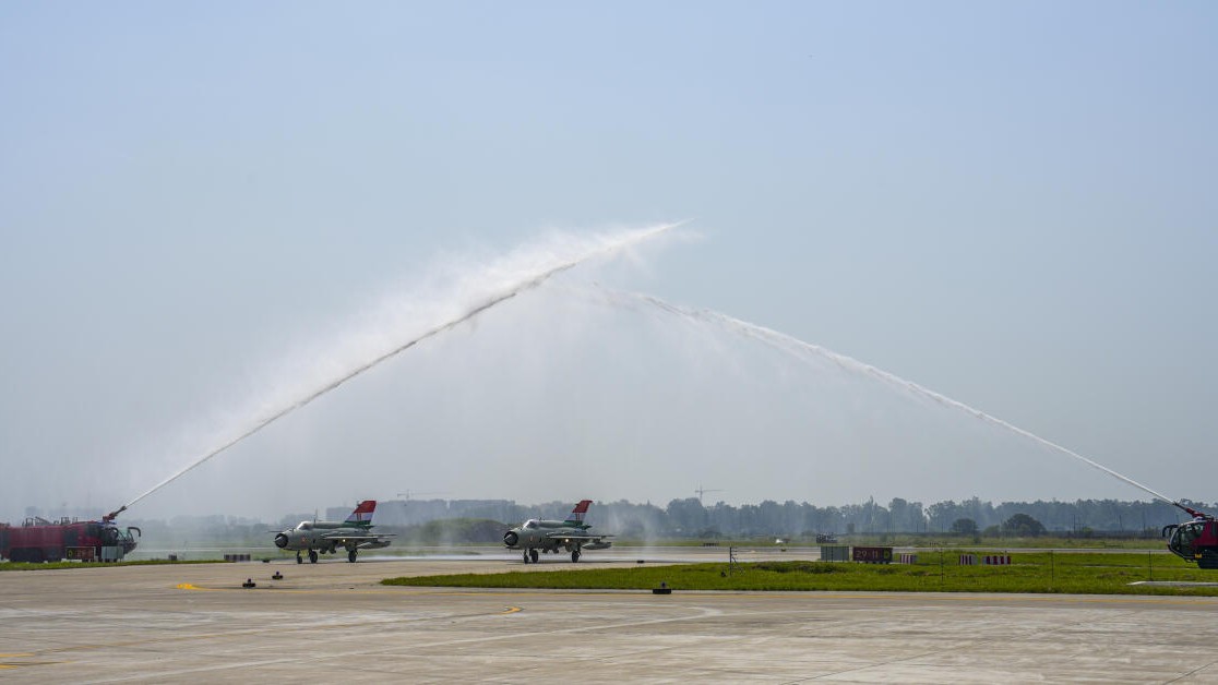 India combats an air power crunch