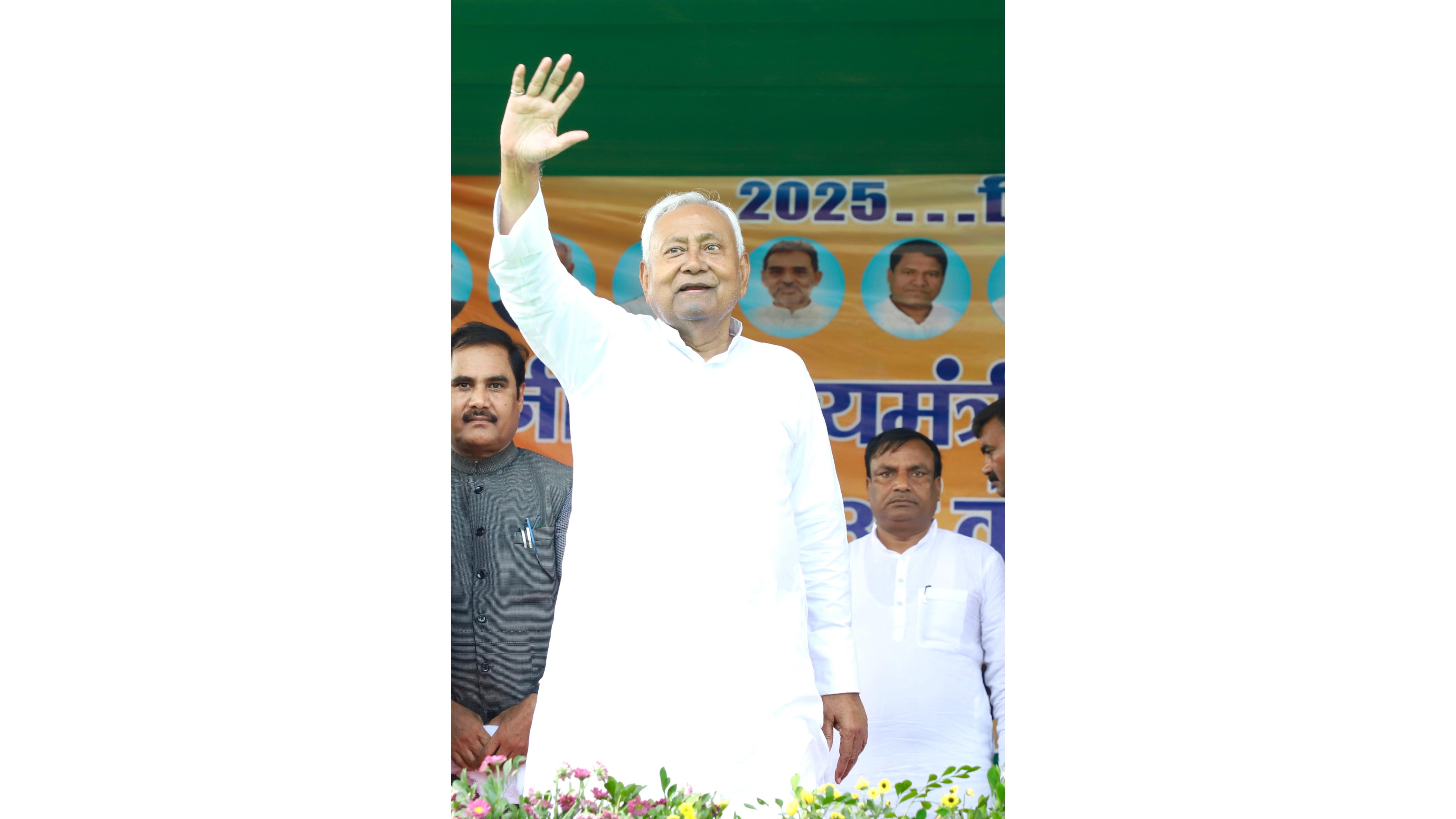 Following Gandhi's path, atmosphere of brotherhood to prevail in society: Nitish Kumar