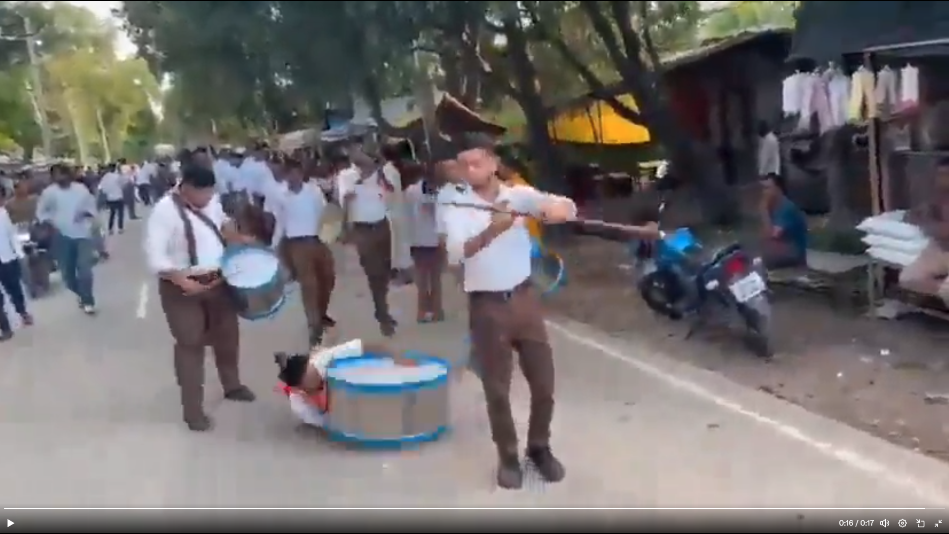 Man dies while playing drum in Uttar Pradesh