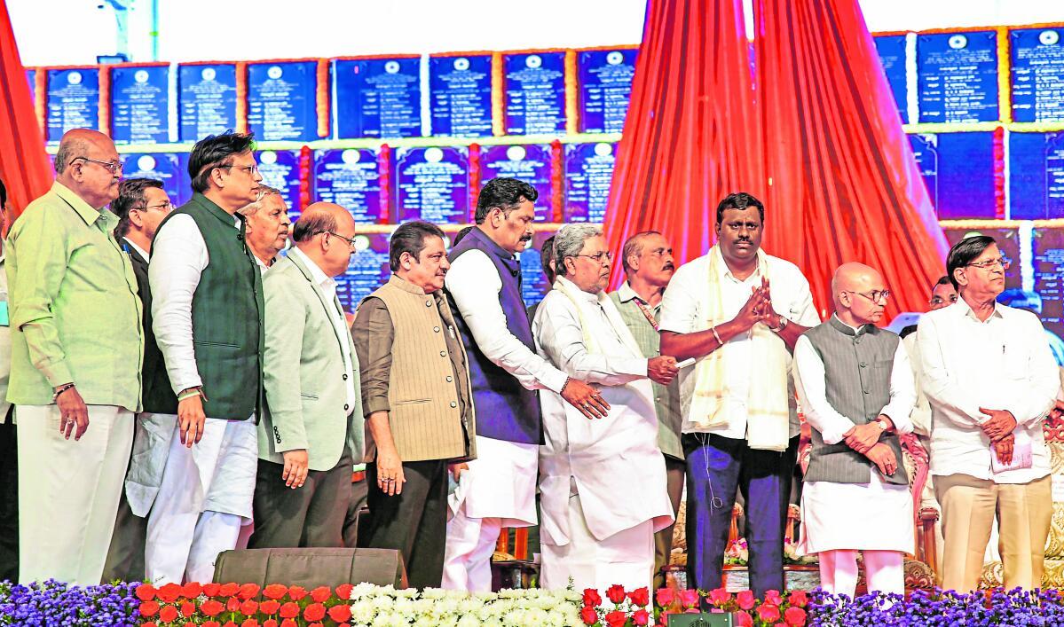 Chief Minister Siddaramaiah inaugurates various development works at a programme in Koppal on Monday. 