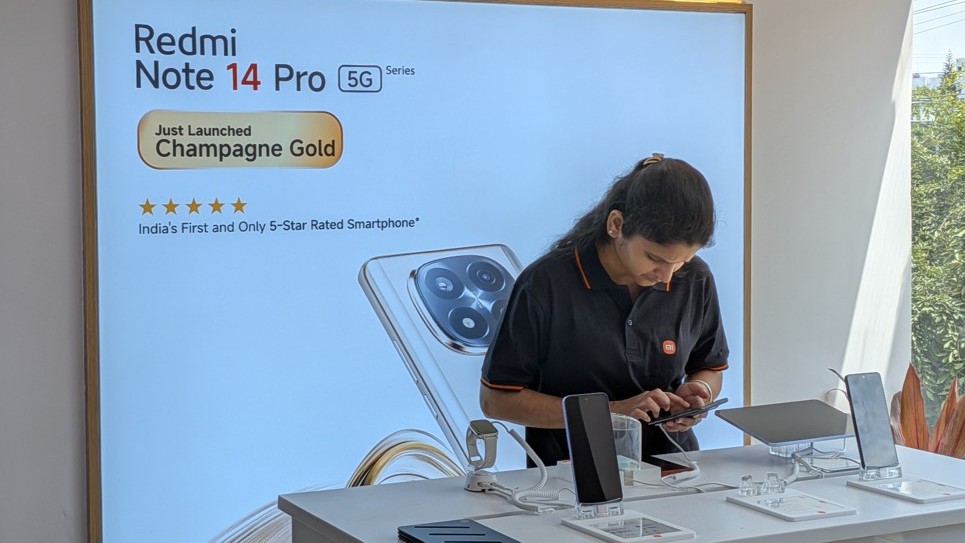 Xiaomi's Premium Service Centre houses product experience zone.