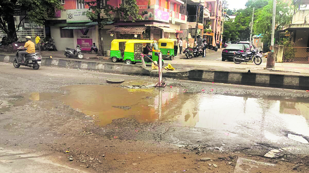 In Jayanagar, residents face potholes because of poor drainage