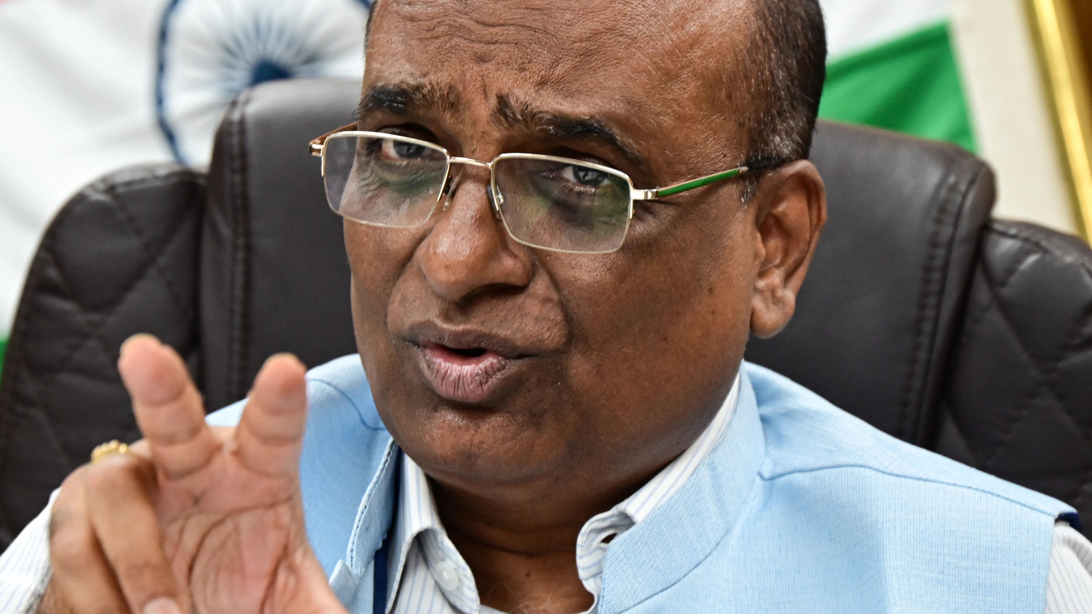 'Courts haven't banned ballot papers; 120 countries still use them': G S Sangreshi
