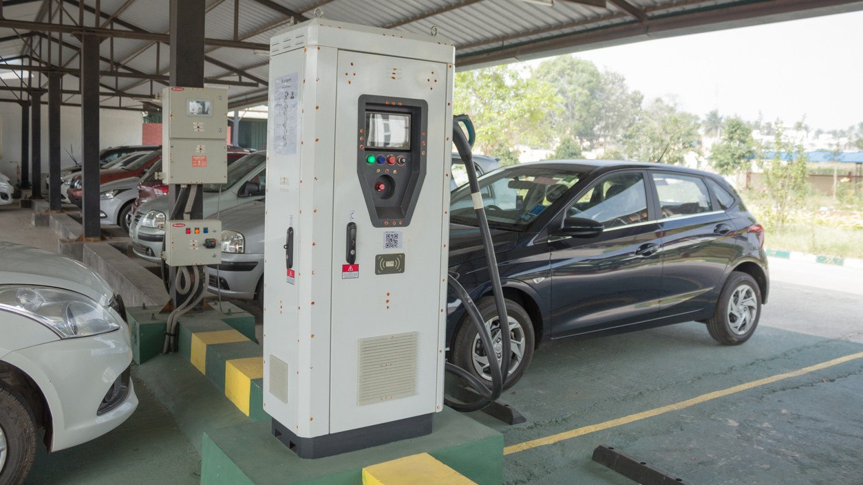 India’s first battery-swap station for electric trucks powers up in Haryana