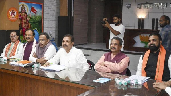 Bihar Assembly Elections 2025: Senior BJP leaders meet to discuss seat sharing details and ticket distribution